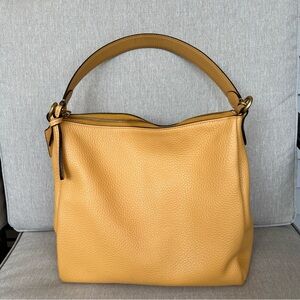 COACH Bag shoulder Crossbody bag pebbled leather mustard yellow Fall Pur…